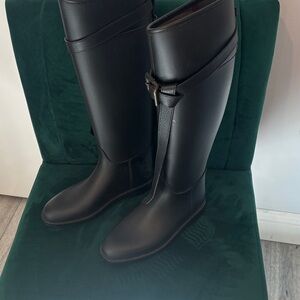 Burberry Elegant Black Winter Rain Boots